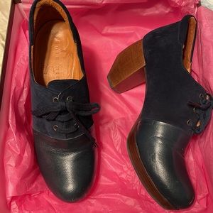 Chie Mihara Doveva in Navy size 41